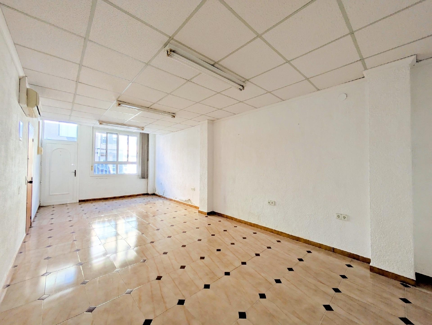  till salu kontor Eucaliptus Montsià 3