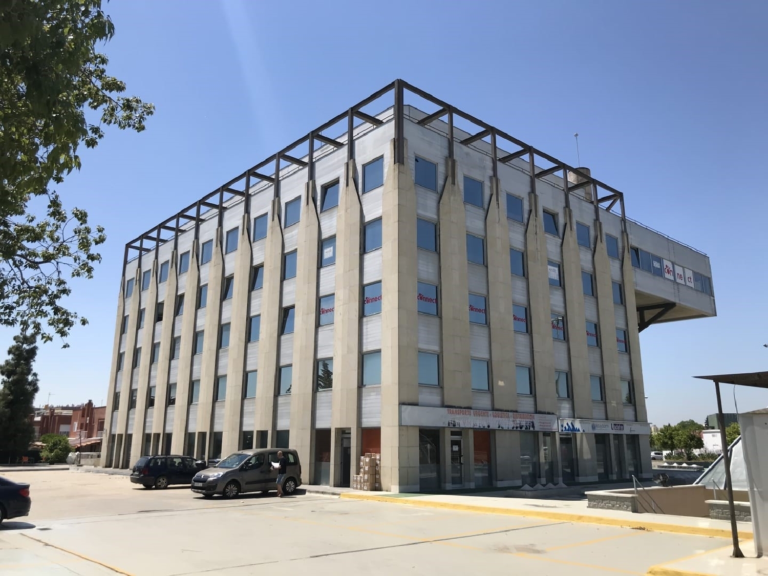  en venta oficina Sevilla La Nueva Sur 1