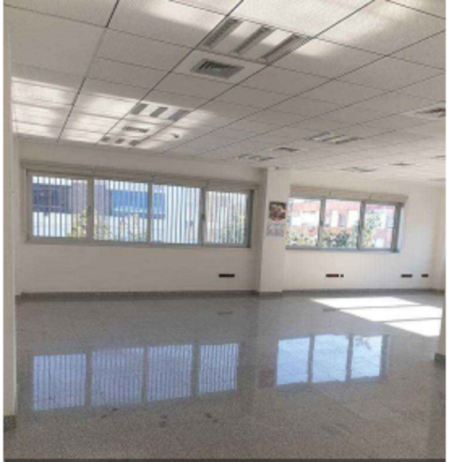  en venta oficina Sevilla La Nueva Sur 6