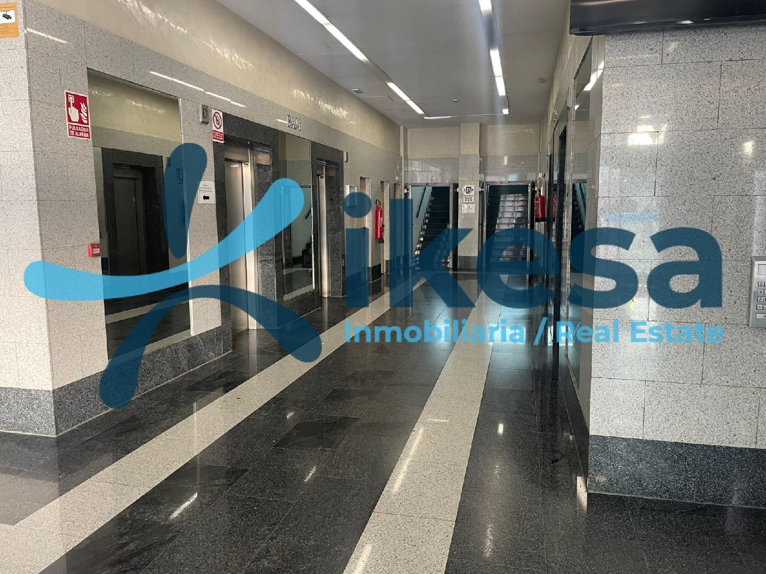  en venta oficina Sevilla La Nueva Sur 5