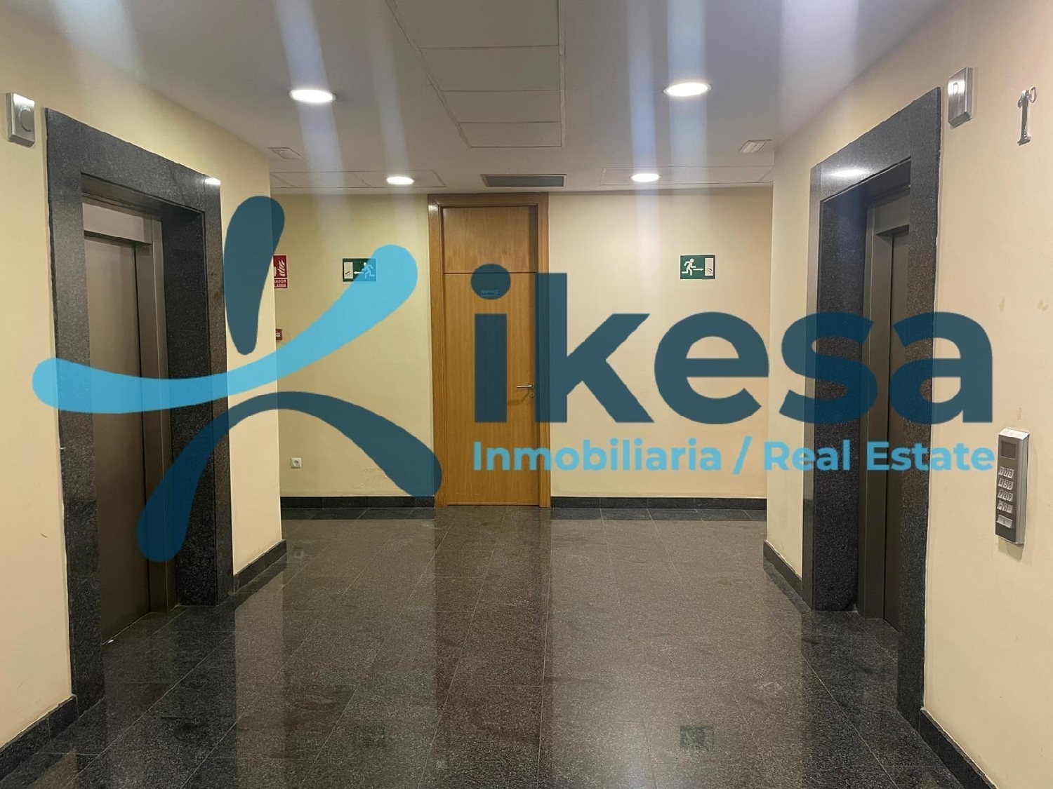  en venta oficina Sevilla La Nueva Sur 6