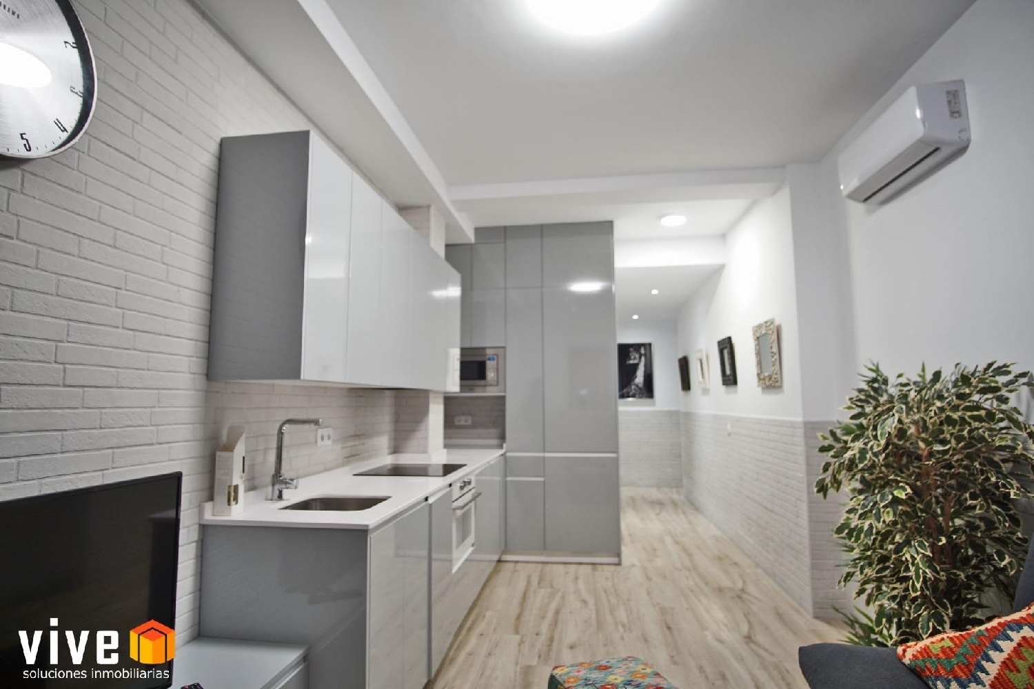  for sale office Sevilla La Nueva Sur 2