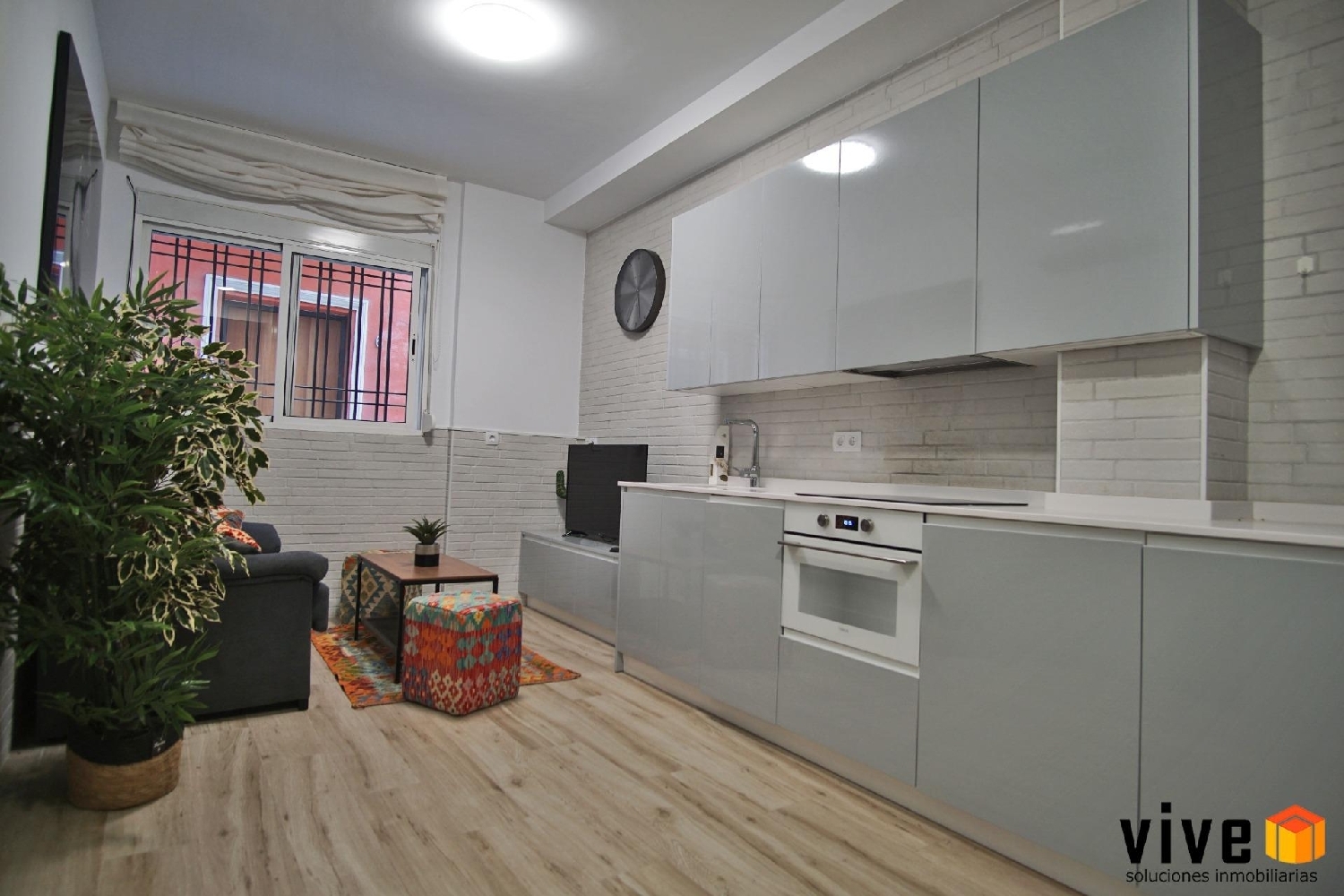  for sale office Sevilla La Nueva Sur 3
