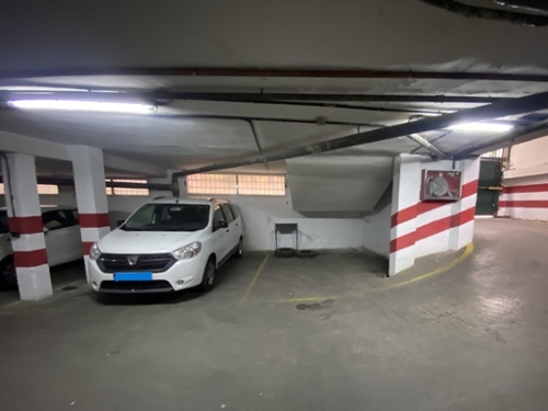 Granada Vega De Granada Parkplatz Bild 6274459