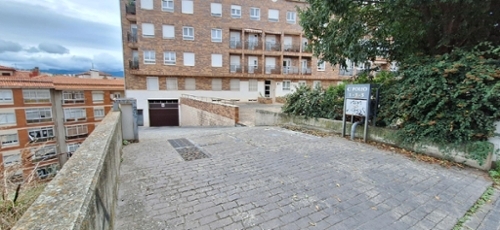 Segovia De Sacedón Campo De Salamanca parking space foto 6282347