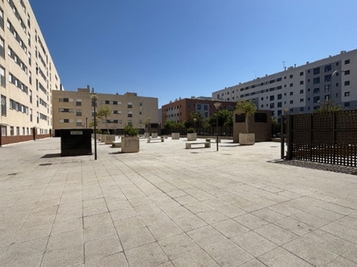 Sevilla La Nueva Sur parkeerplaats foto 6279123