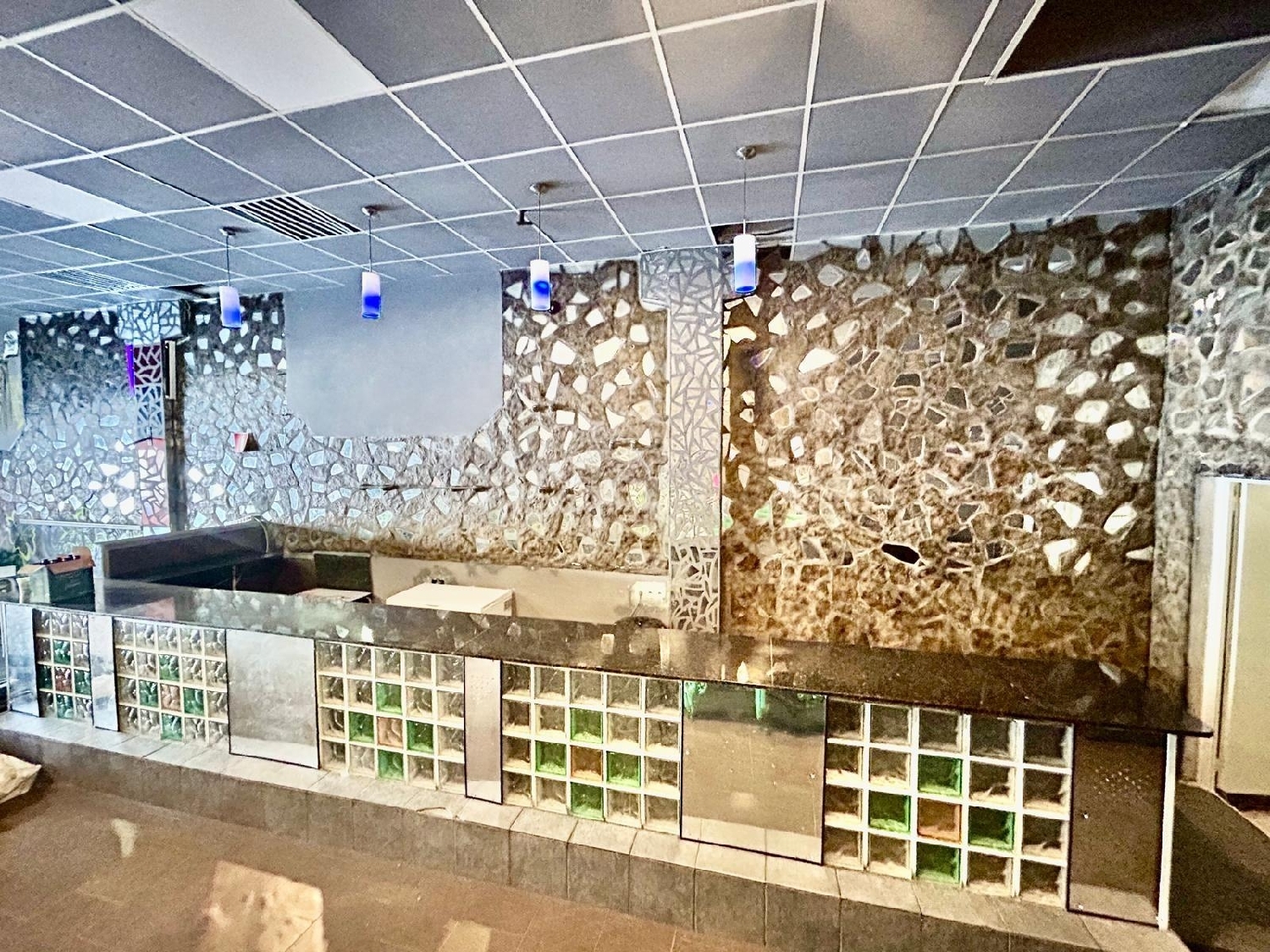 for sale commercial premise Amposta Montsià 2