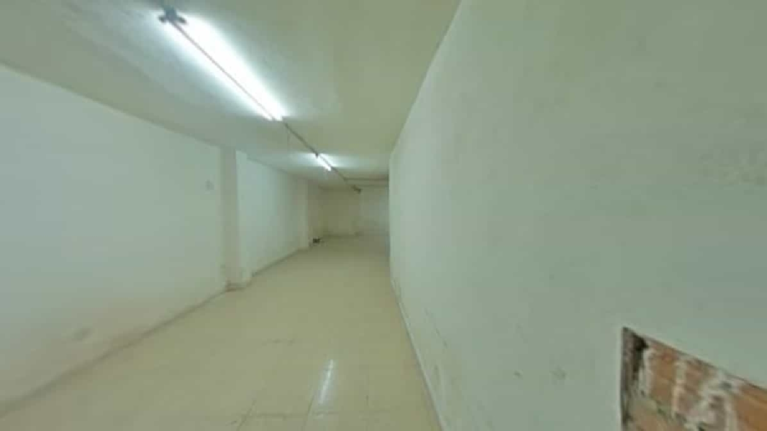  à vendre local commercial Baza Baza 7