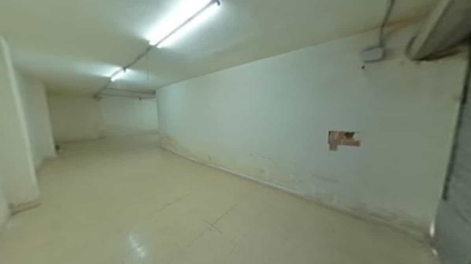  à vendre local commercial Baza Baza 4