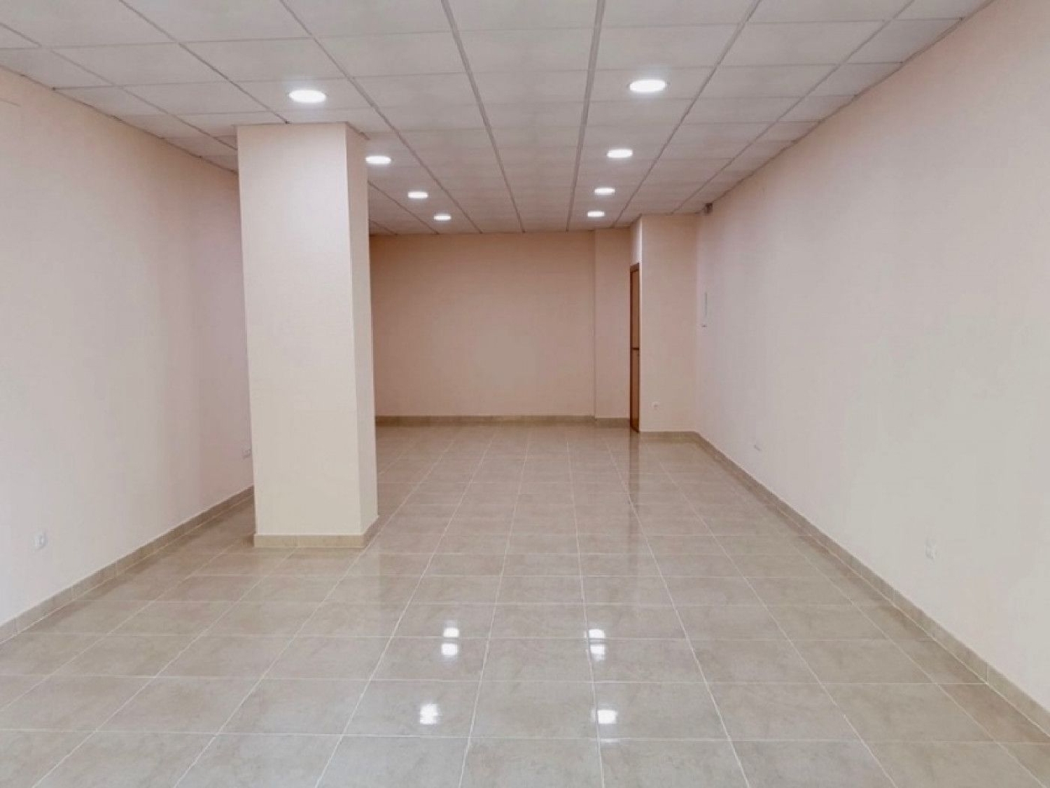 à vendre local commercial Benidorm Marina Baixa 3