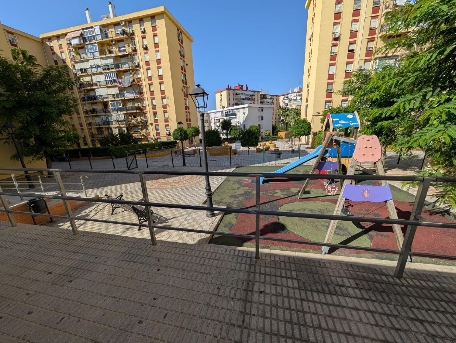  te koop bedrijfsruimte Castilleja De La Cuesta Metropolitana De Sevilla 4