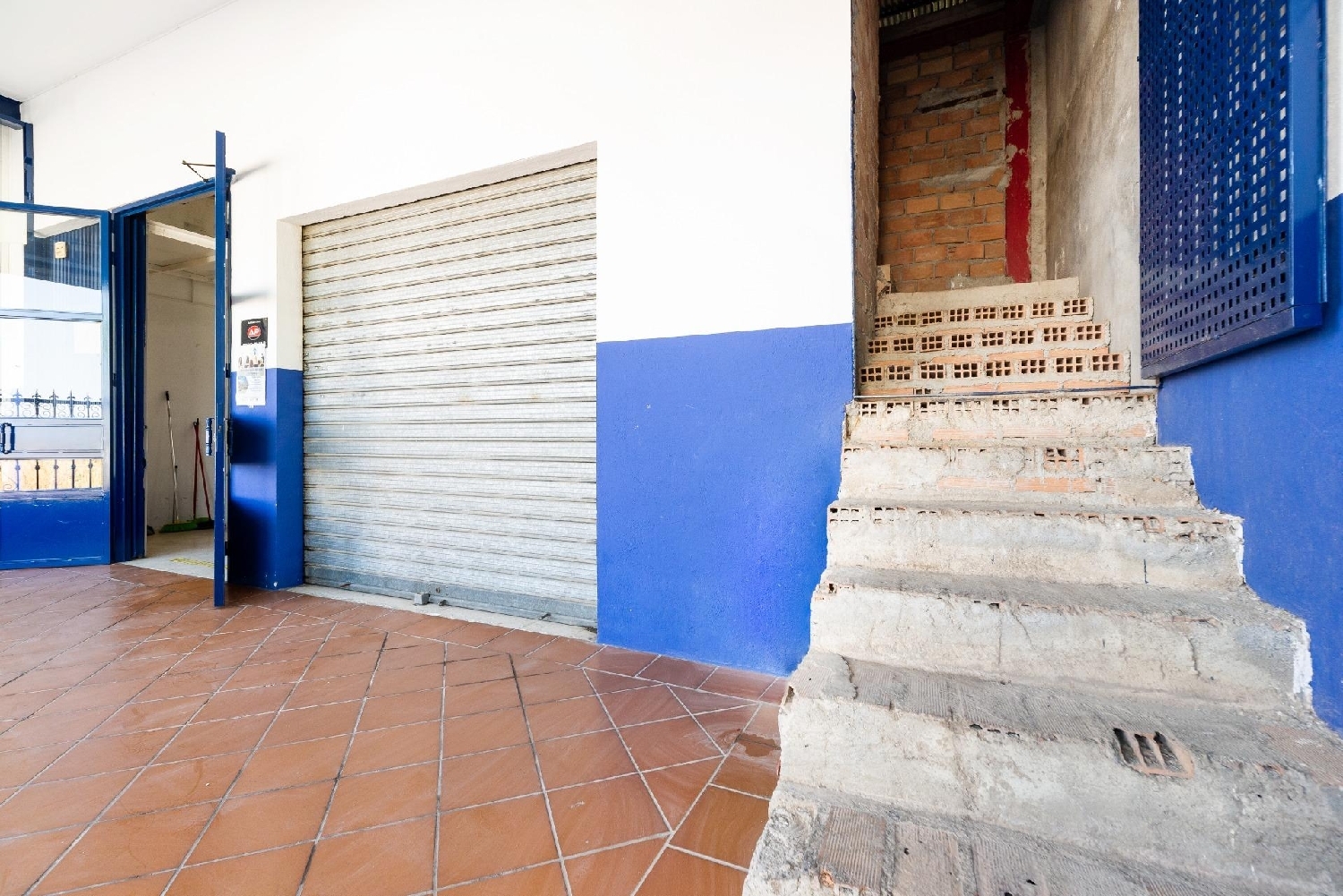 for sale commercial premise Cenes De La Vega Vega De Granada 3