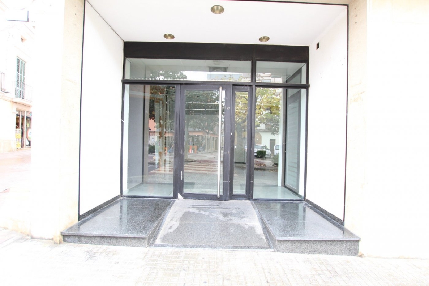  en venta local Colonia Gasol Baix Ebre 5