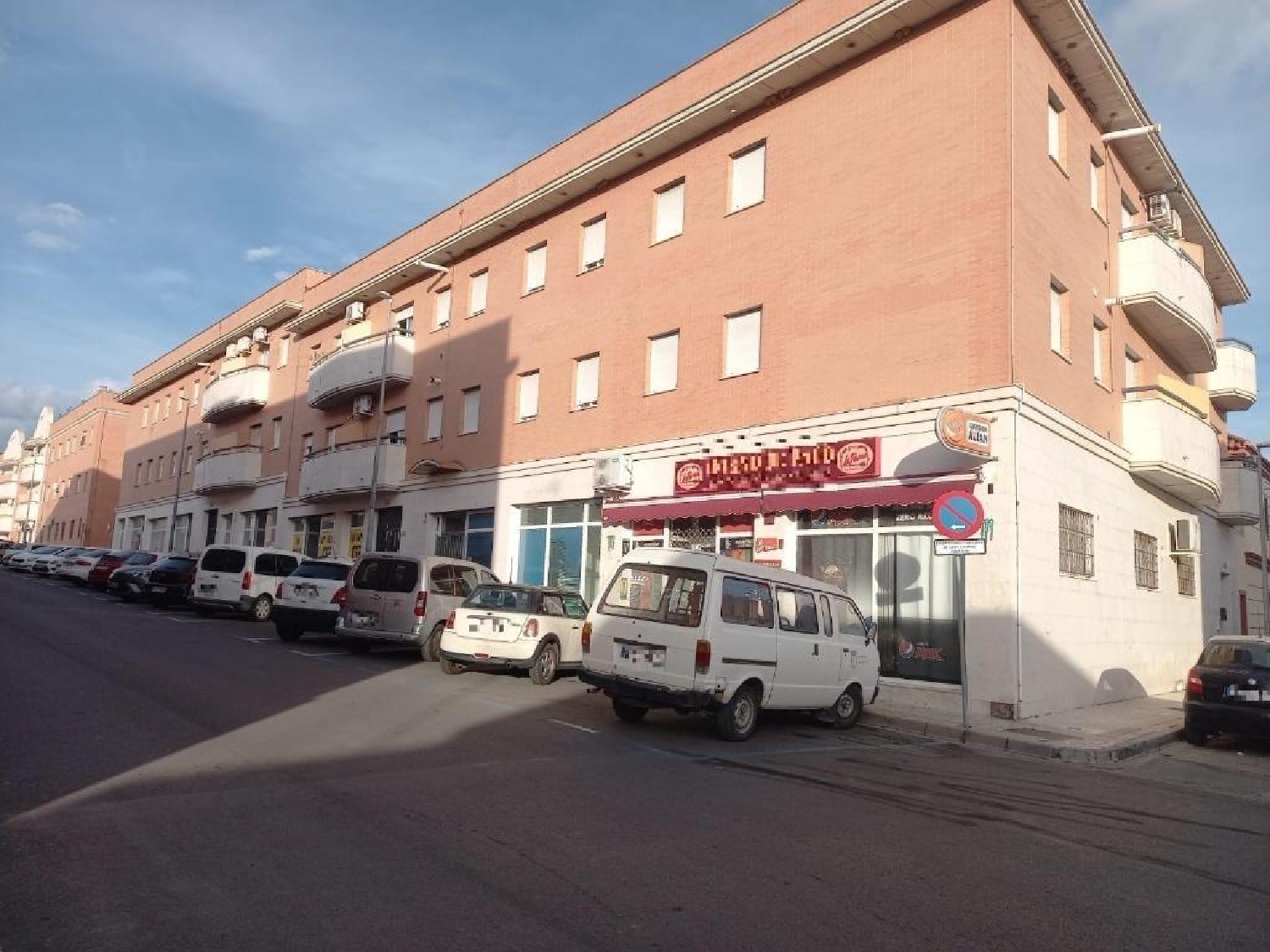 for sale commercial premise Coria Del Río Metropolitana De Sevilla 2