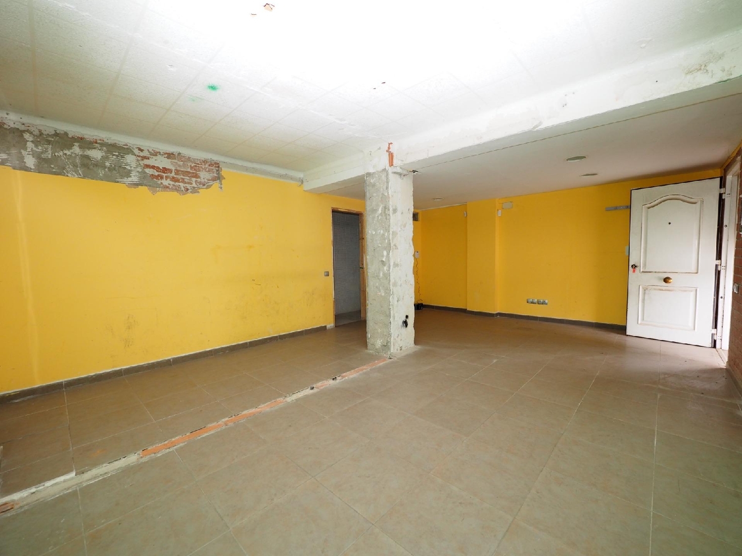  till salu lokal El Taió Baix Llobregat 4