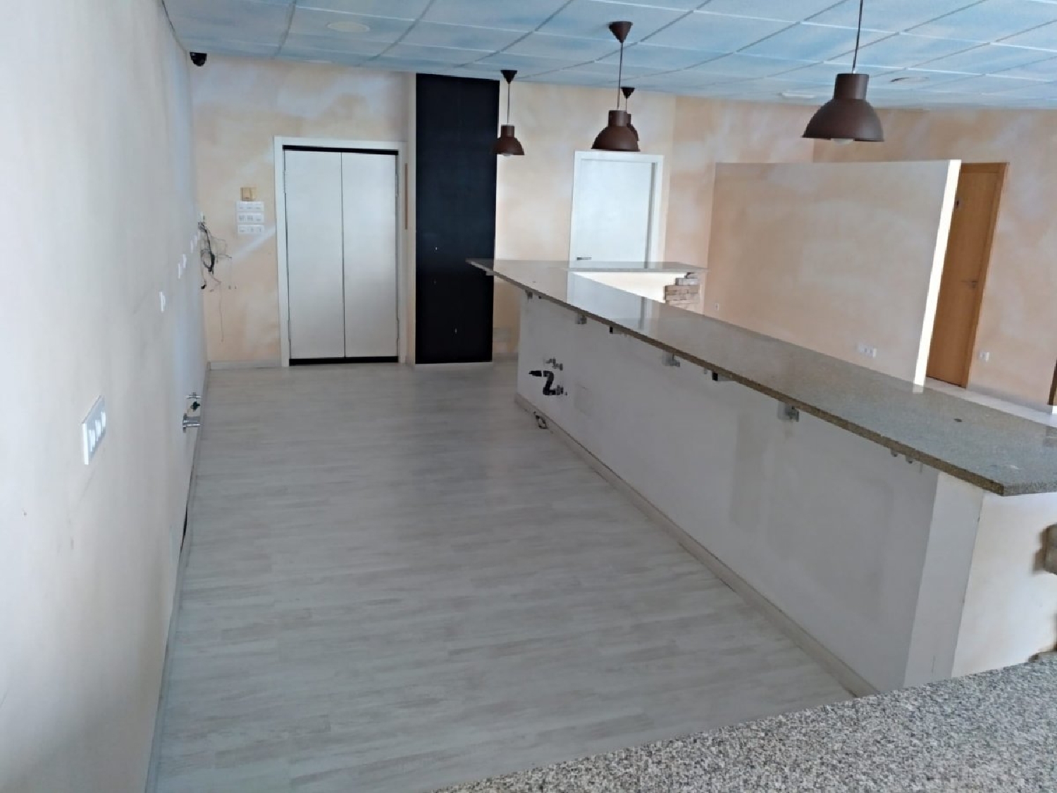  till salu lokal Freixeiro Vigo 7