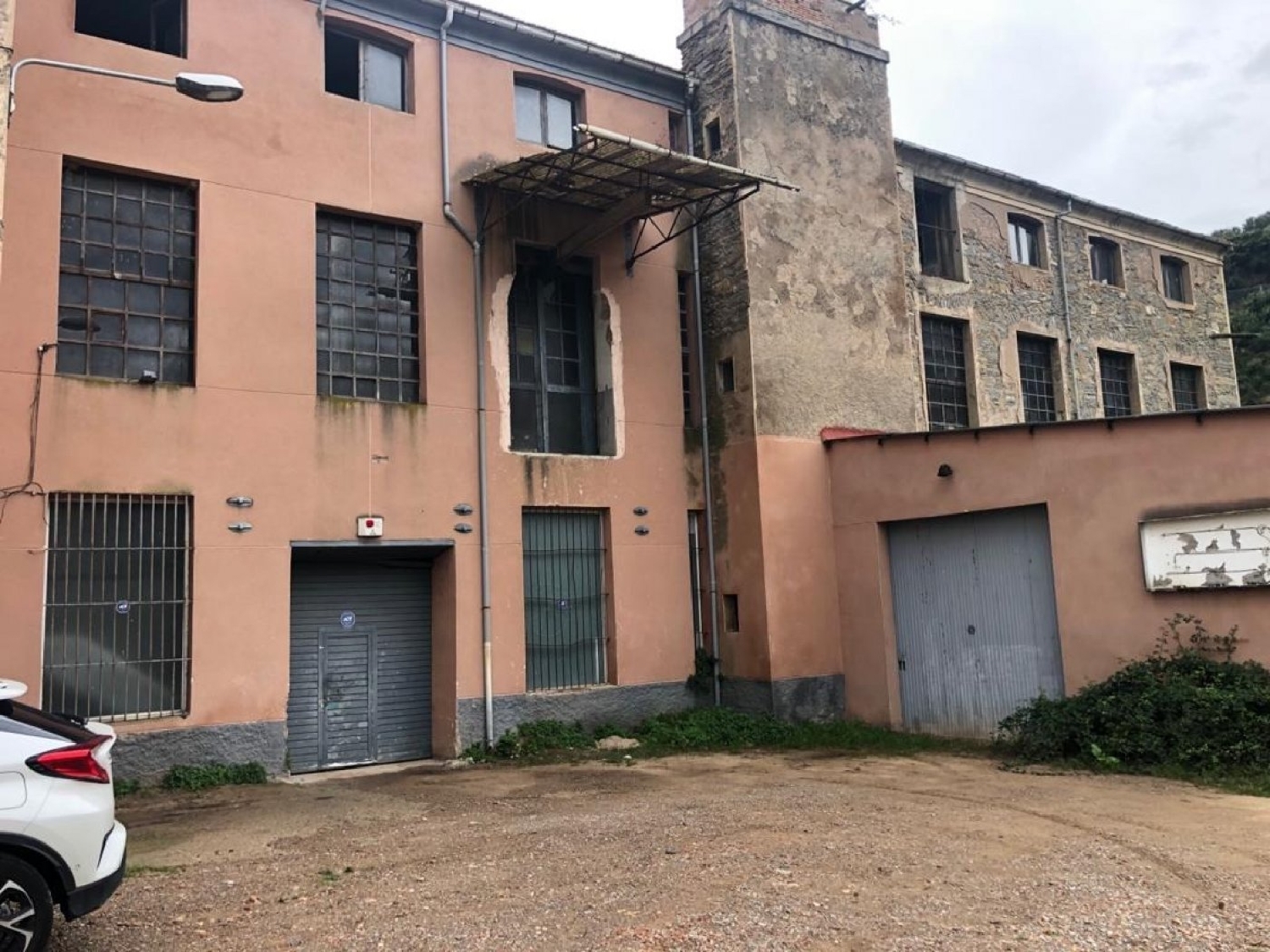  till salu lokal Manresa Bages 2