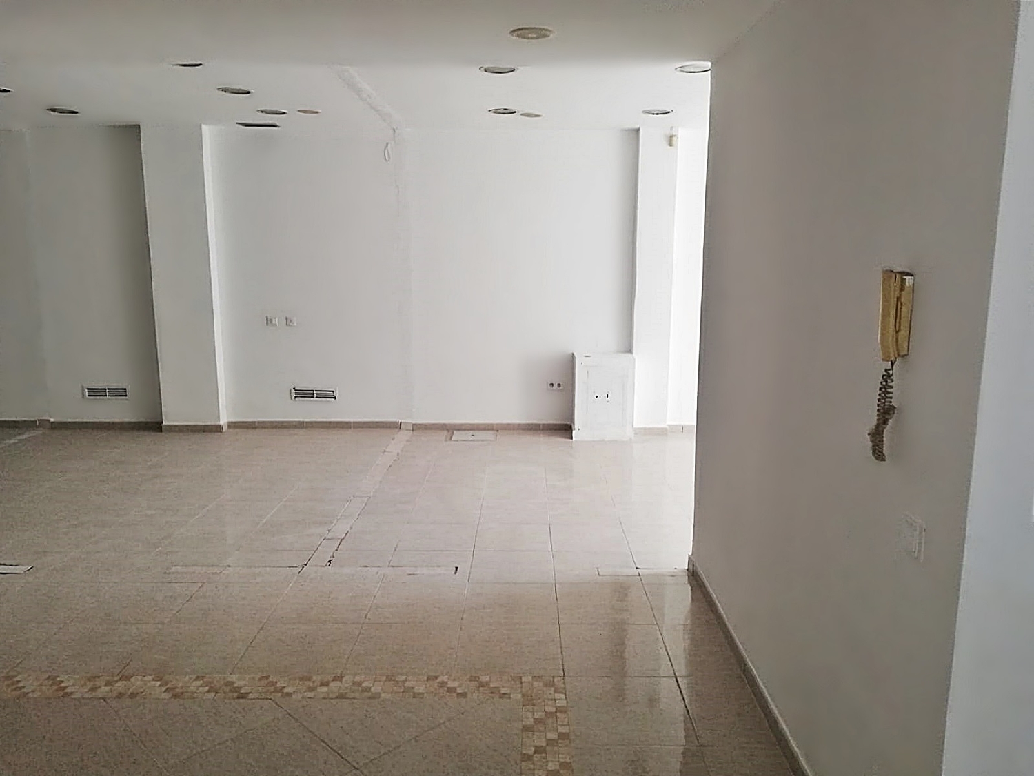  en venta local Roquetas De Mar Poniente Almeriense 5