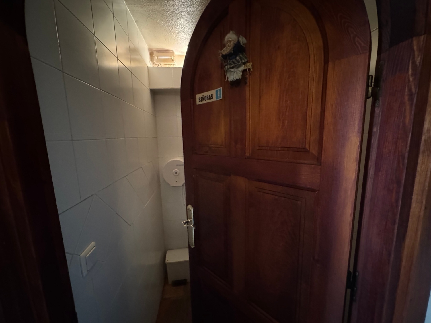  till salu lokal Moraira Marina Alta 24
