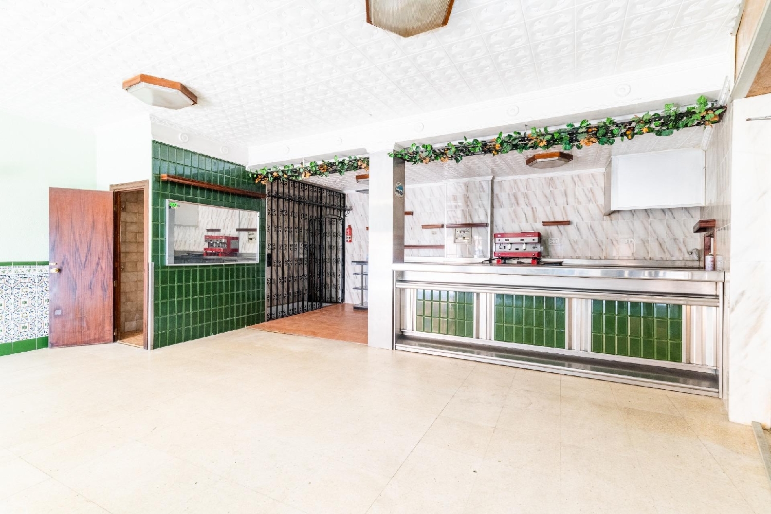 for sale commercial premise Santa Fe Vega De Granada 5