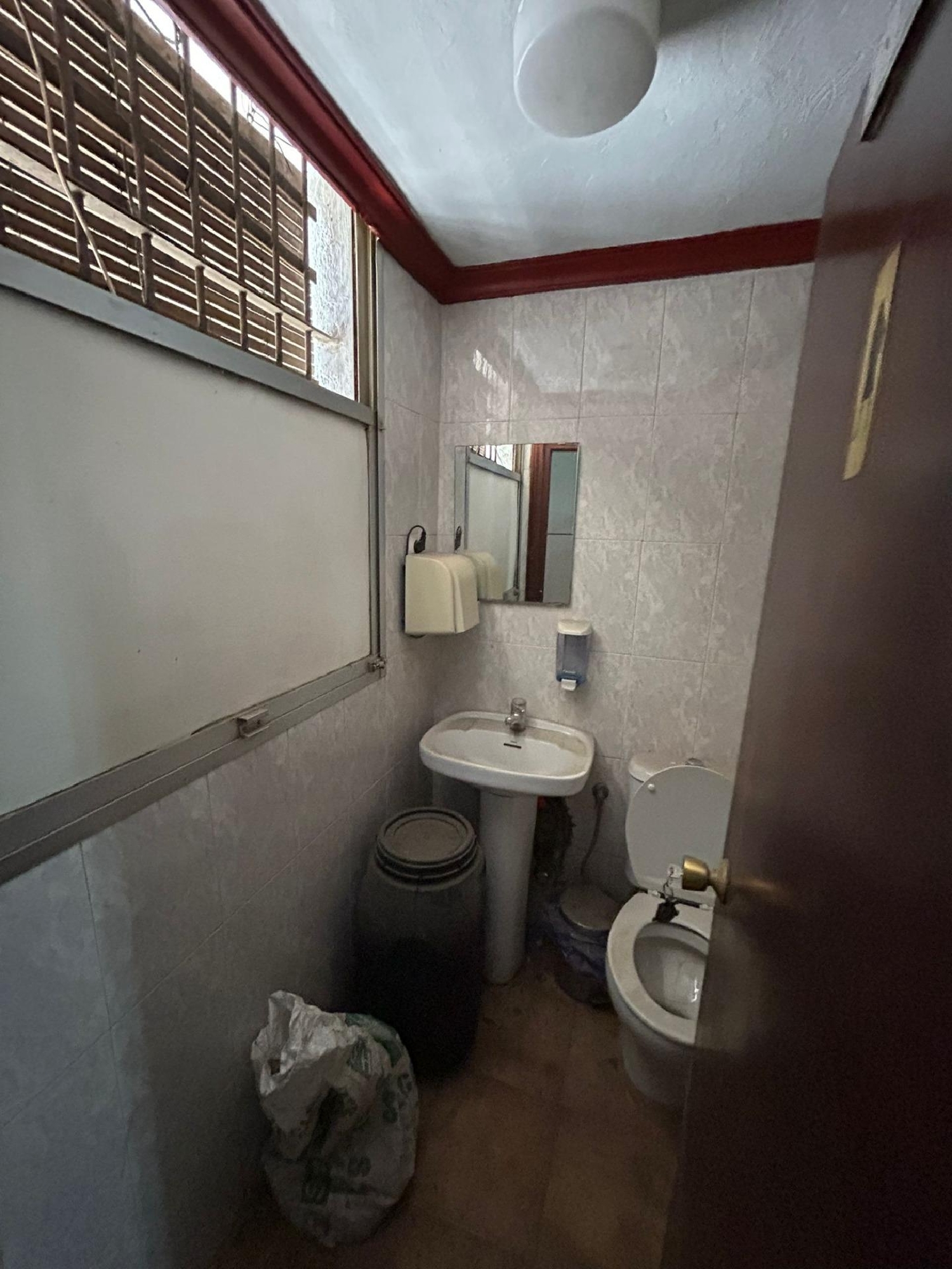  for sale commercial premise Sevilla La Nueva Sur 8