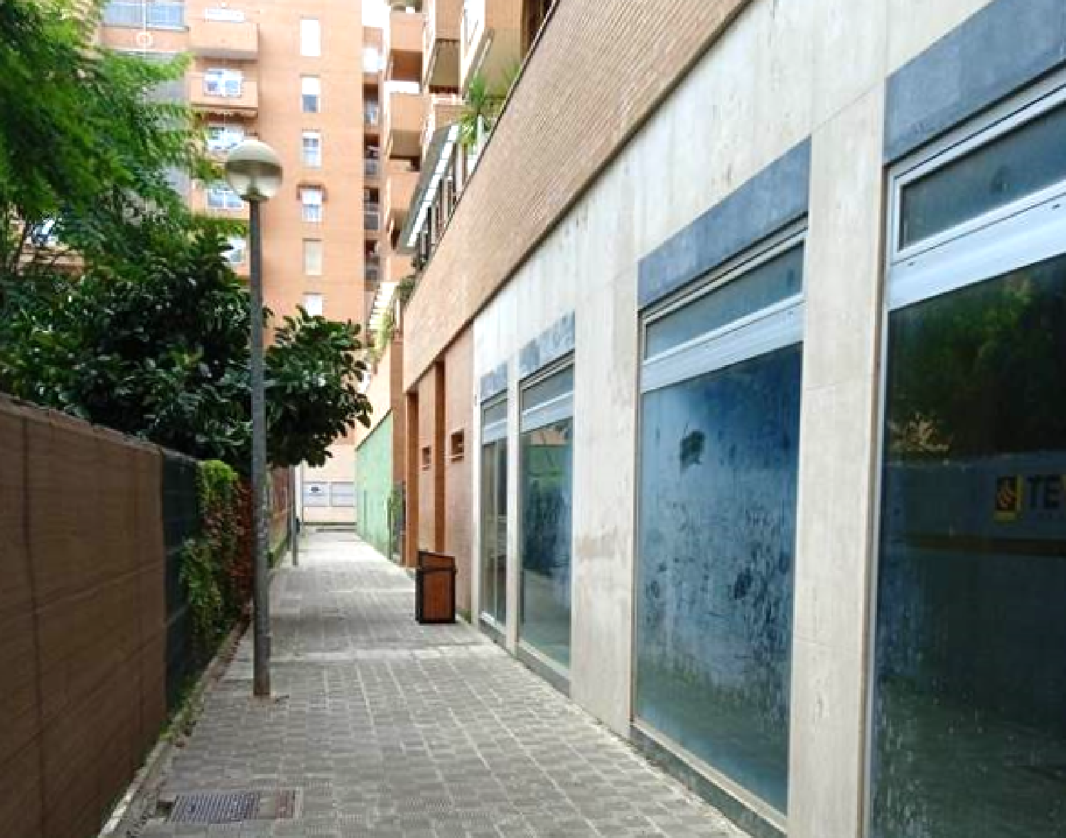 à vendre local commercial Sevilla La Nueva Sur 2