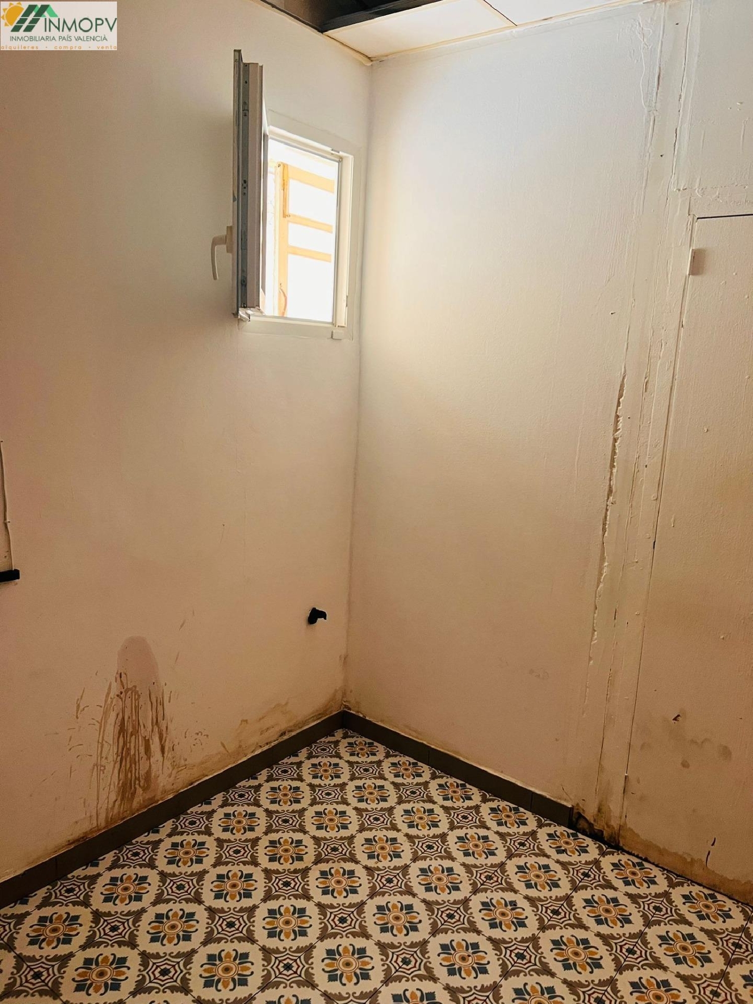  till salu lokal Vinaros Baix Maestrat 8