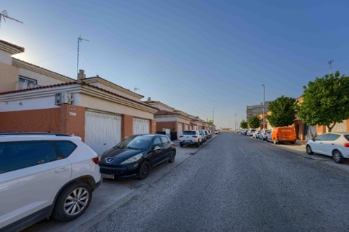 Almensilla Metropolitana De Sevilla parhus foto 6275871