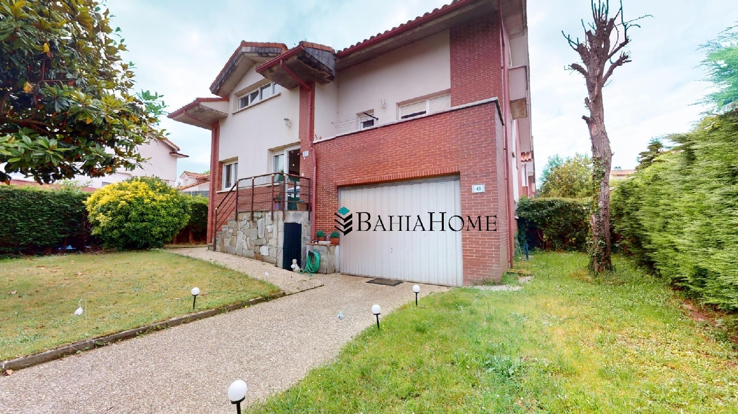 te koop twee-onder-een-kapwoning Mortera Comarca De Santander 3