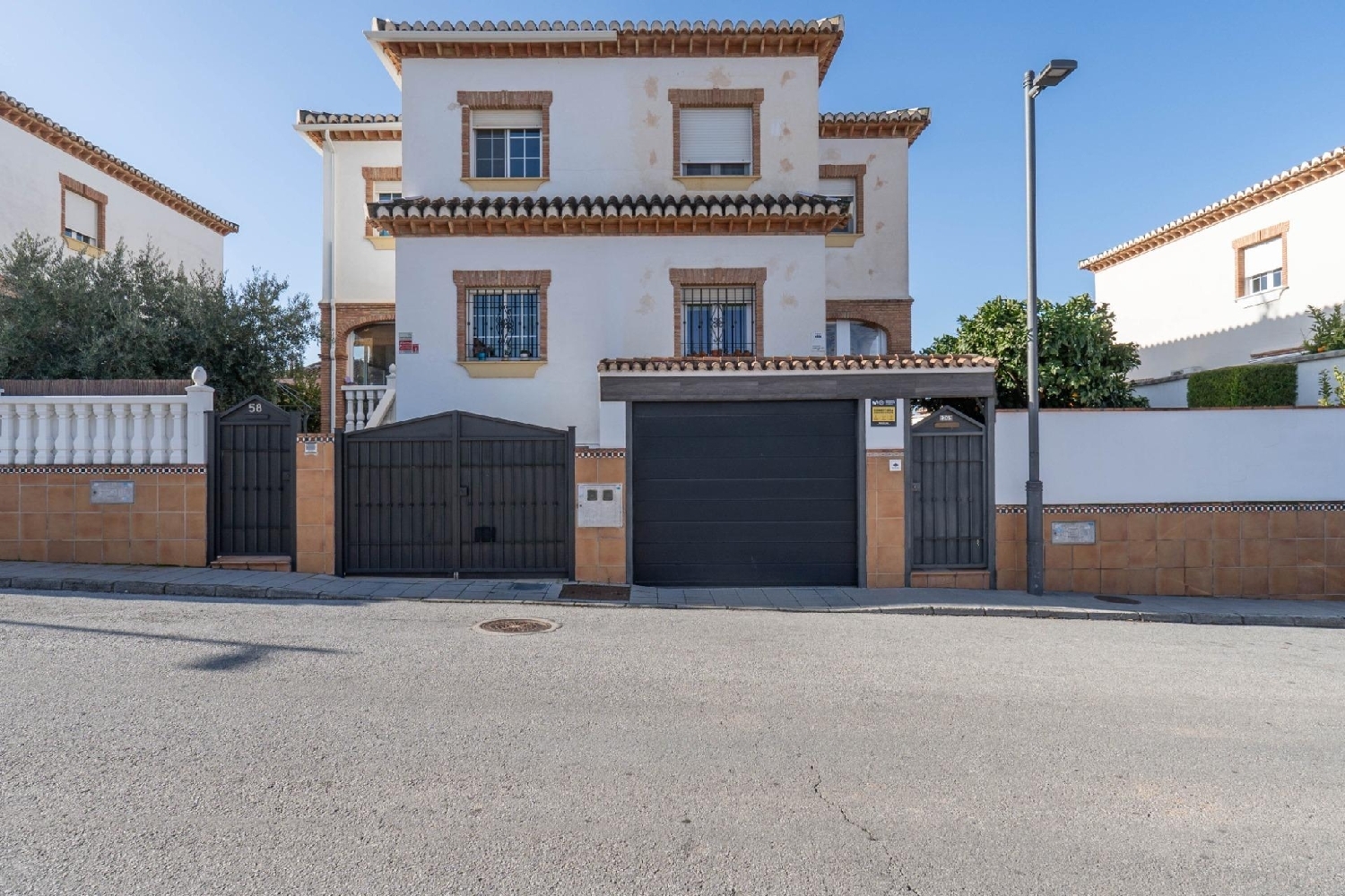 till salu parhus Otura Vega De Granada 2