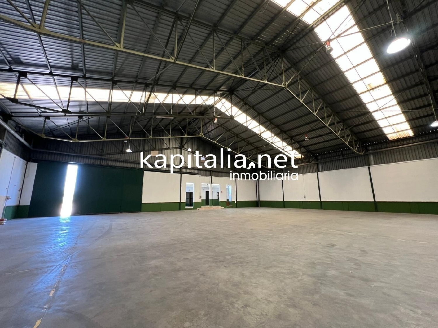 for sale shop Ontinyent Vall D'albaida 2