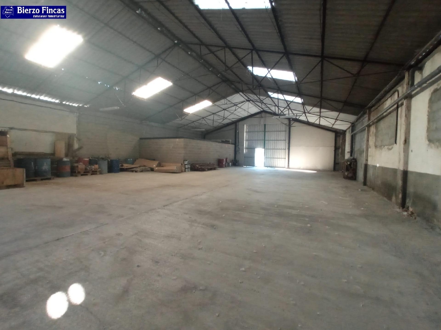 à vendre boutique Ponferrada 24400 Bierzo (El) 2