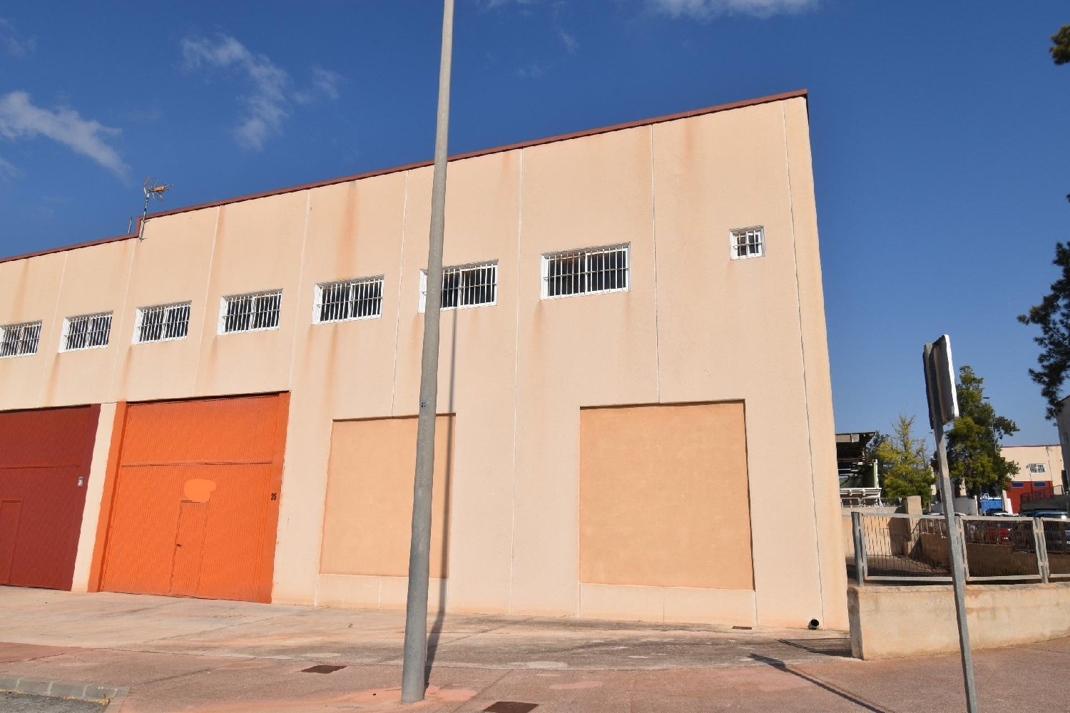 till salu butik Pueblo Levantino Baix Vinalopó 3