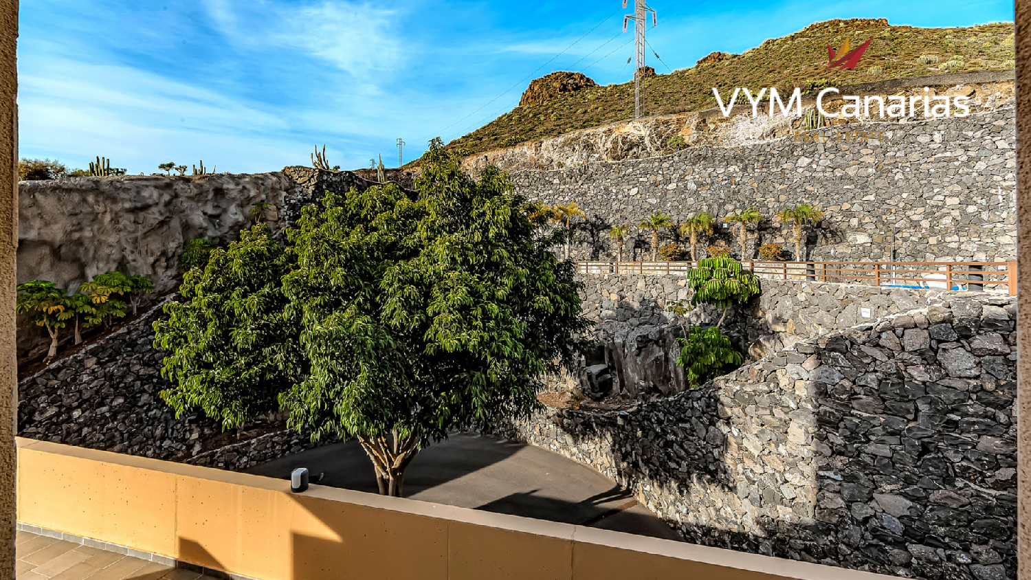  en venta casa de pueblo Fañabe Zona Sur 11