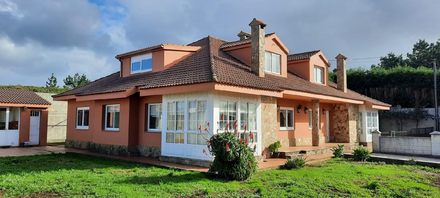  te koop villa Carballo Bergantiños 1