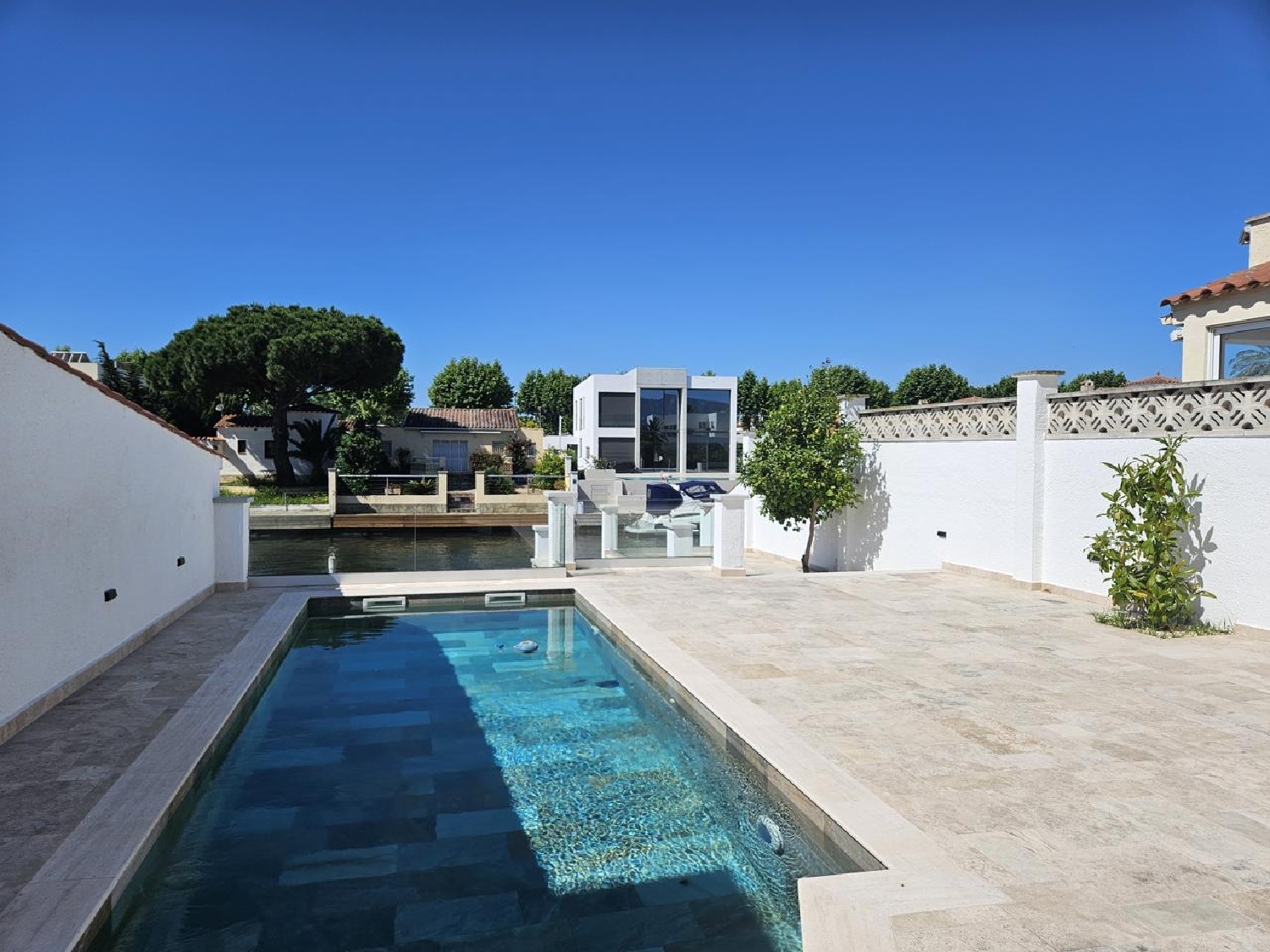  te koop villa Empuriabrava Alt Empordà 11
