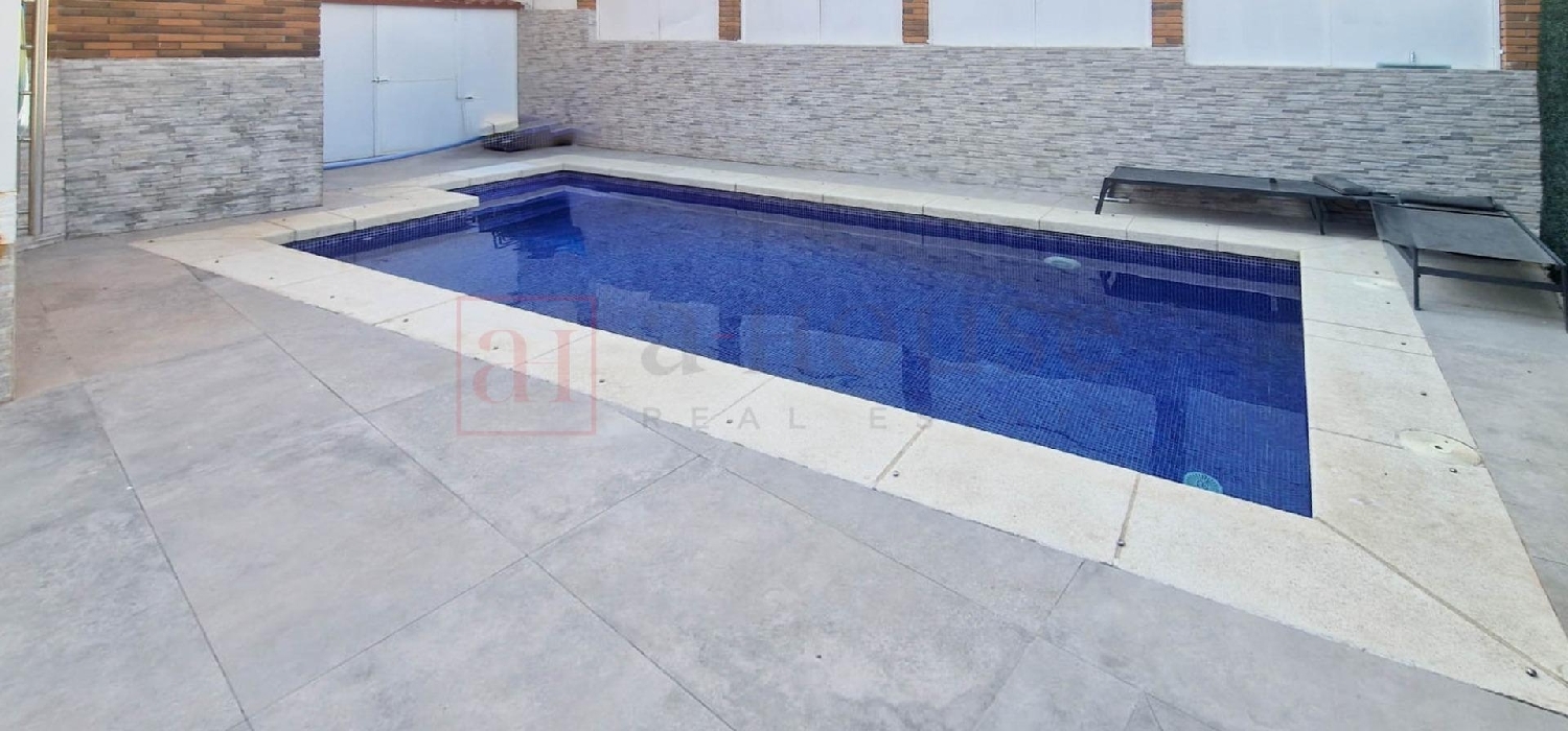  en venta chalet Parlavà Baix Empordà 2