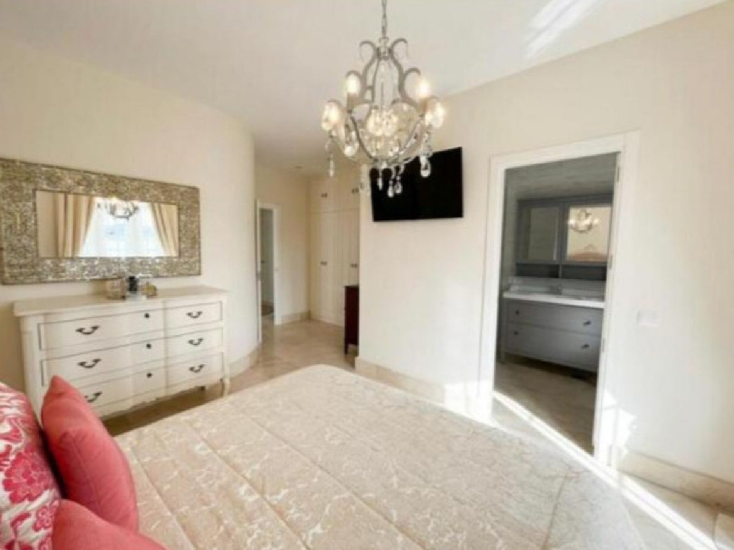  te koop villa San Roque Campo De Gibraltar 4