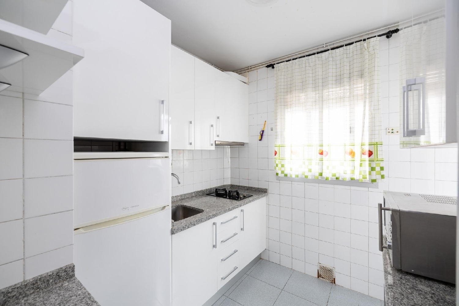  till salu lägenhet Barrio De Granada Alacantí 5