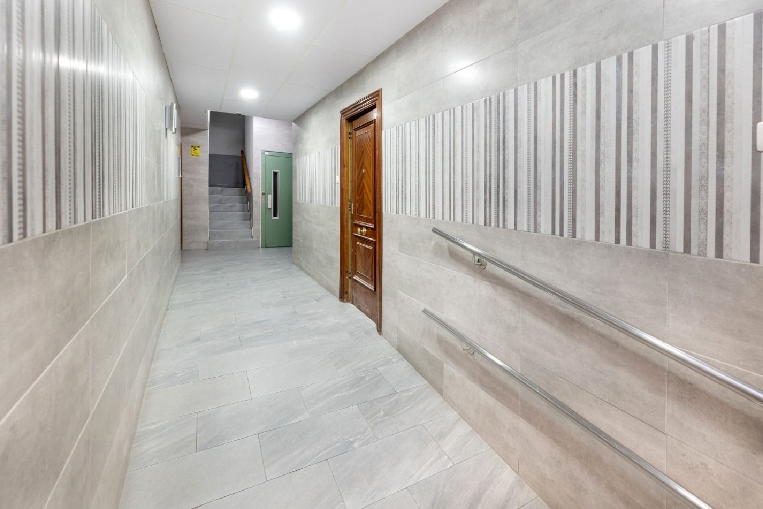 till salu lägenhet Barrio De Granada Alacantí 5