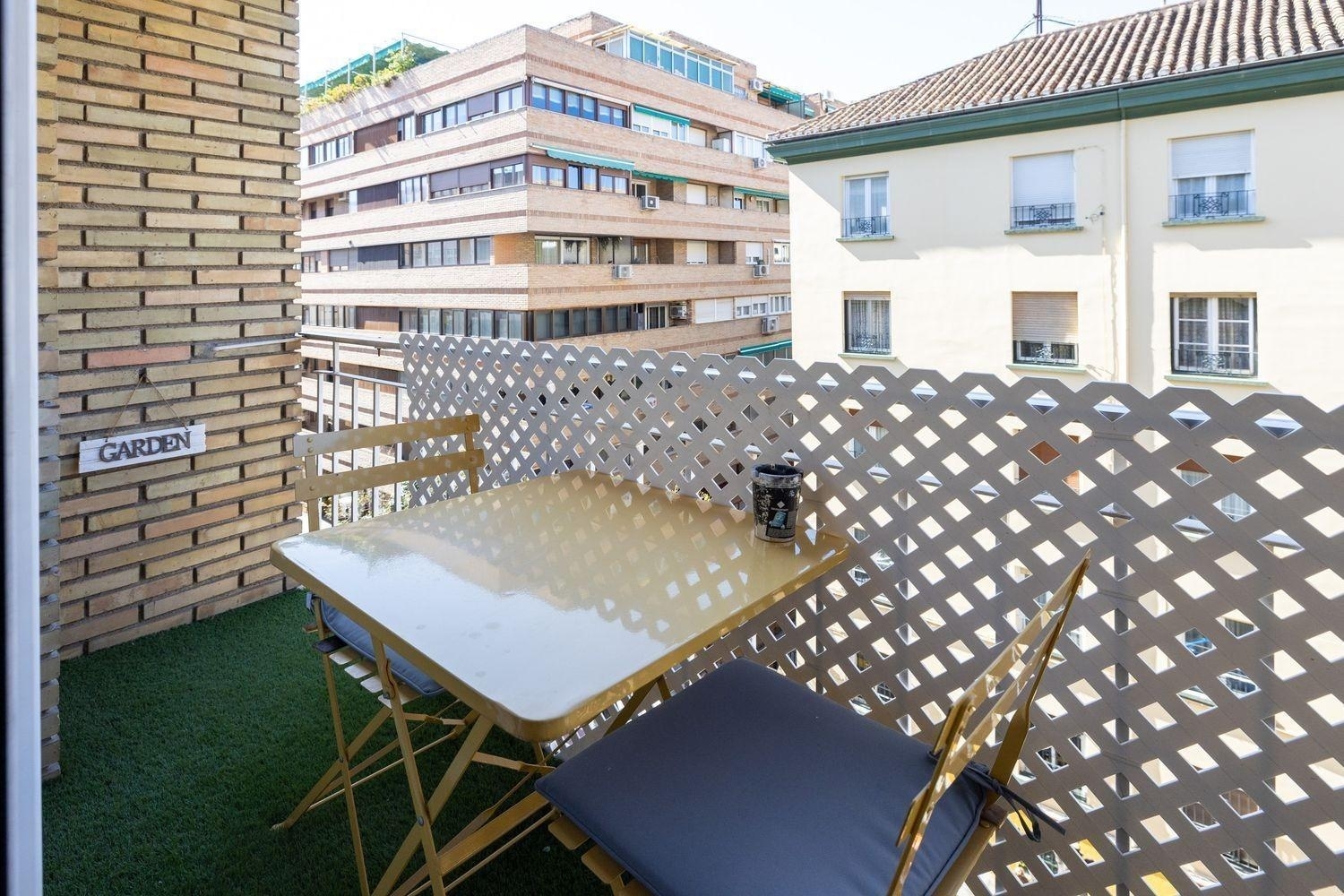 till salu lägenhet Barrio De Granada Alacantí 3