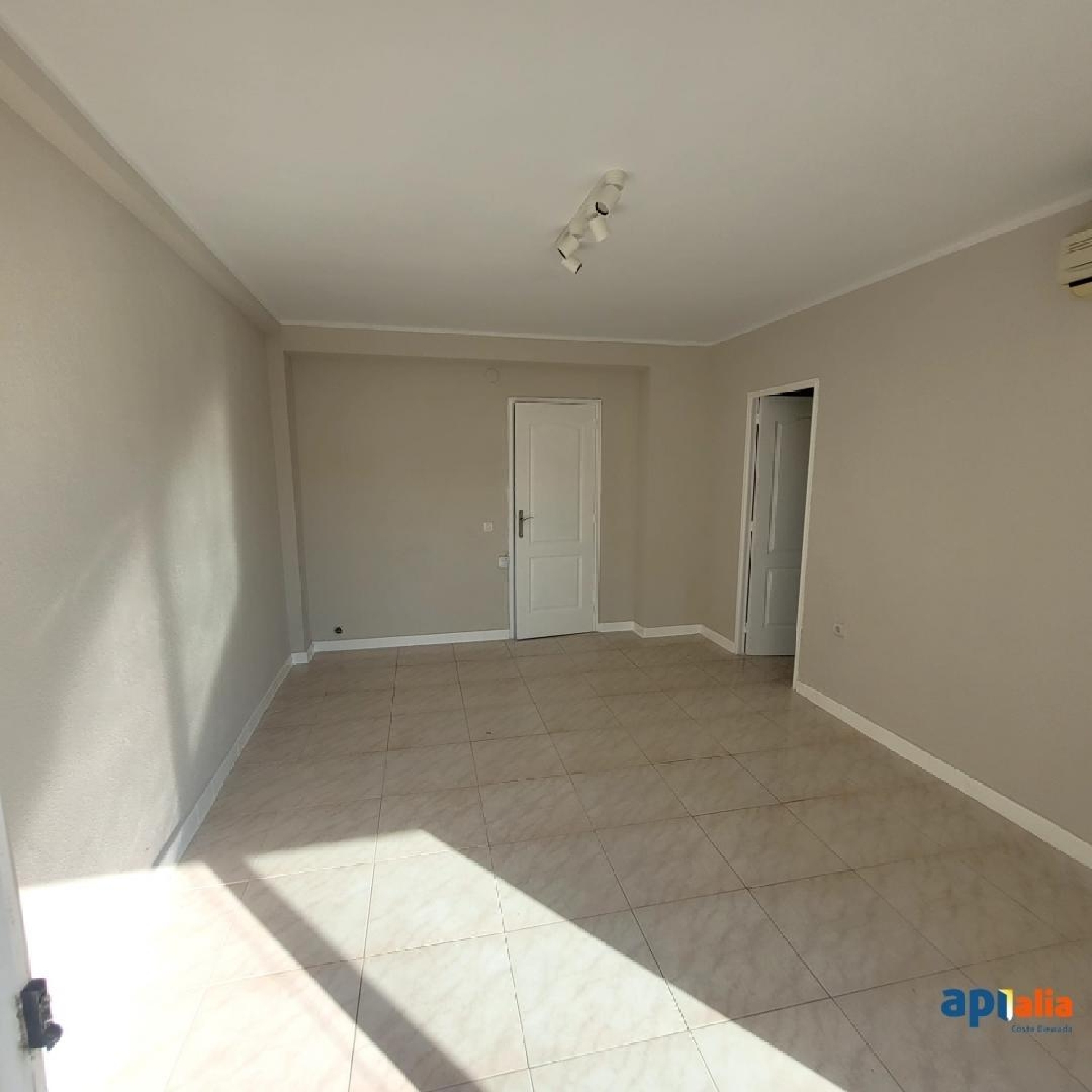  for sale apartment Urbanitzacio Les Boveres Alt Camp 5