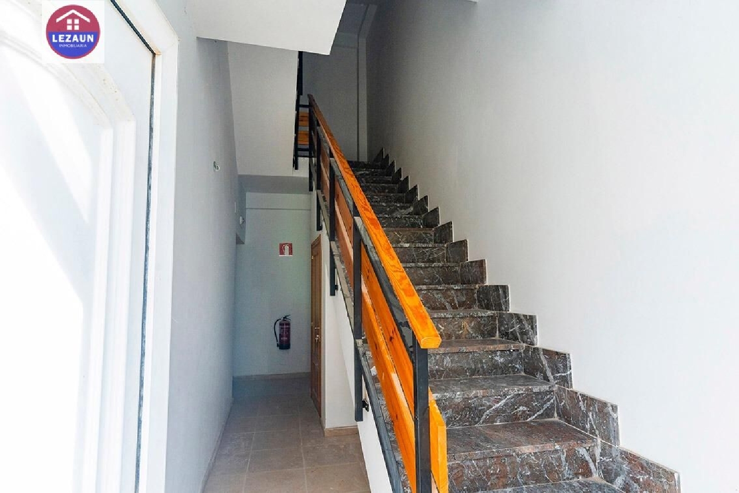  for sale building Peralta Ribera Alta 2