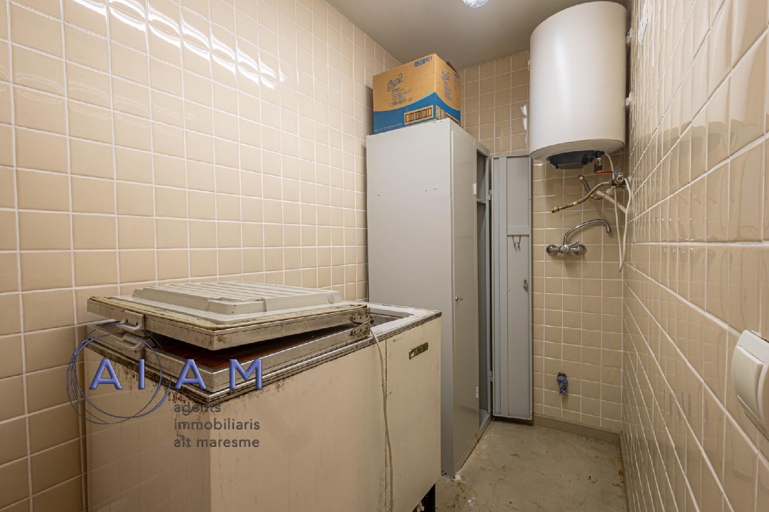  te koop bedrijfsruimte/ kantoor Calella Maresme 8