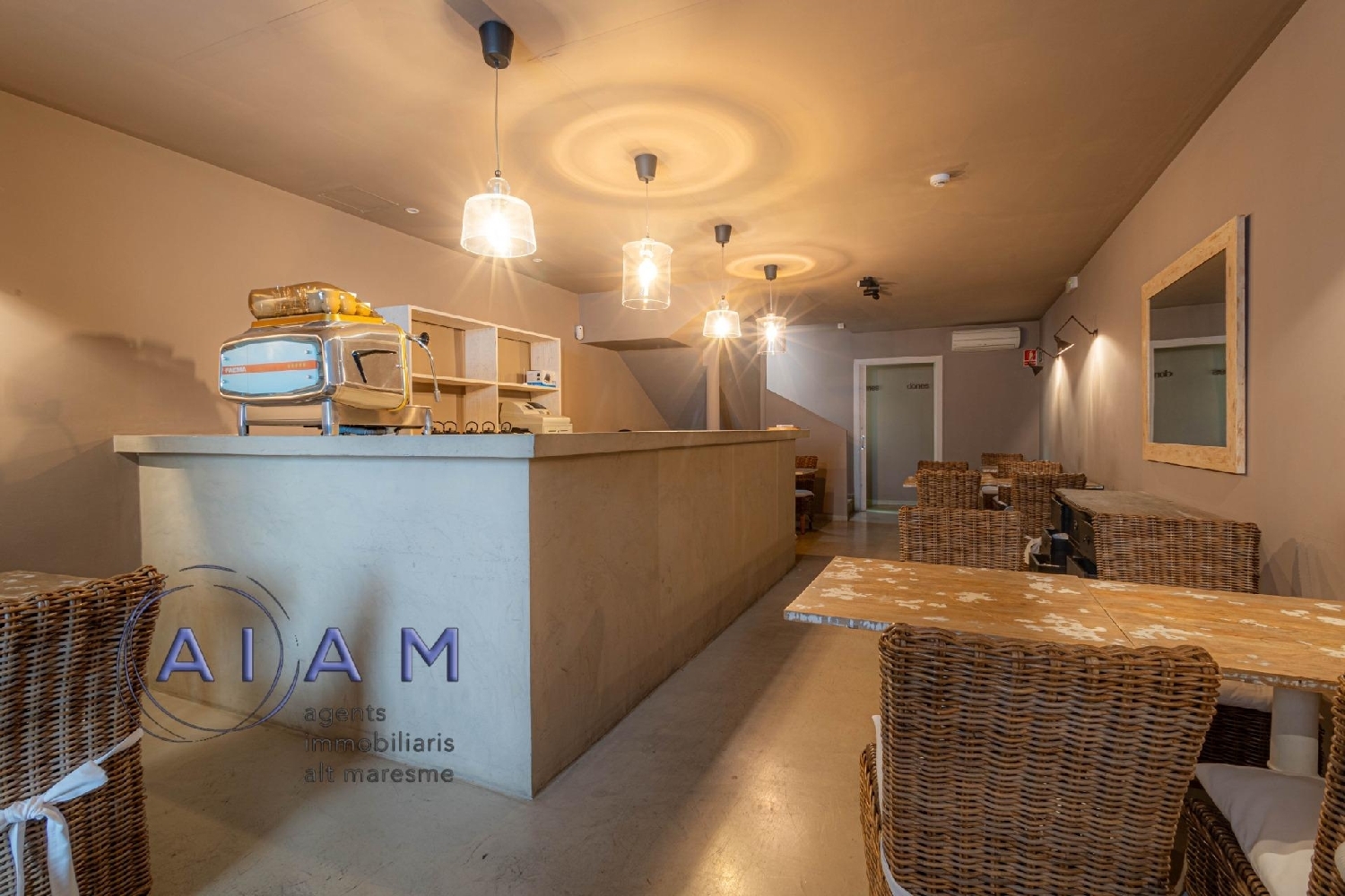 te koop bedrijfsruimte/ kantoor Calella Maresme 3
