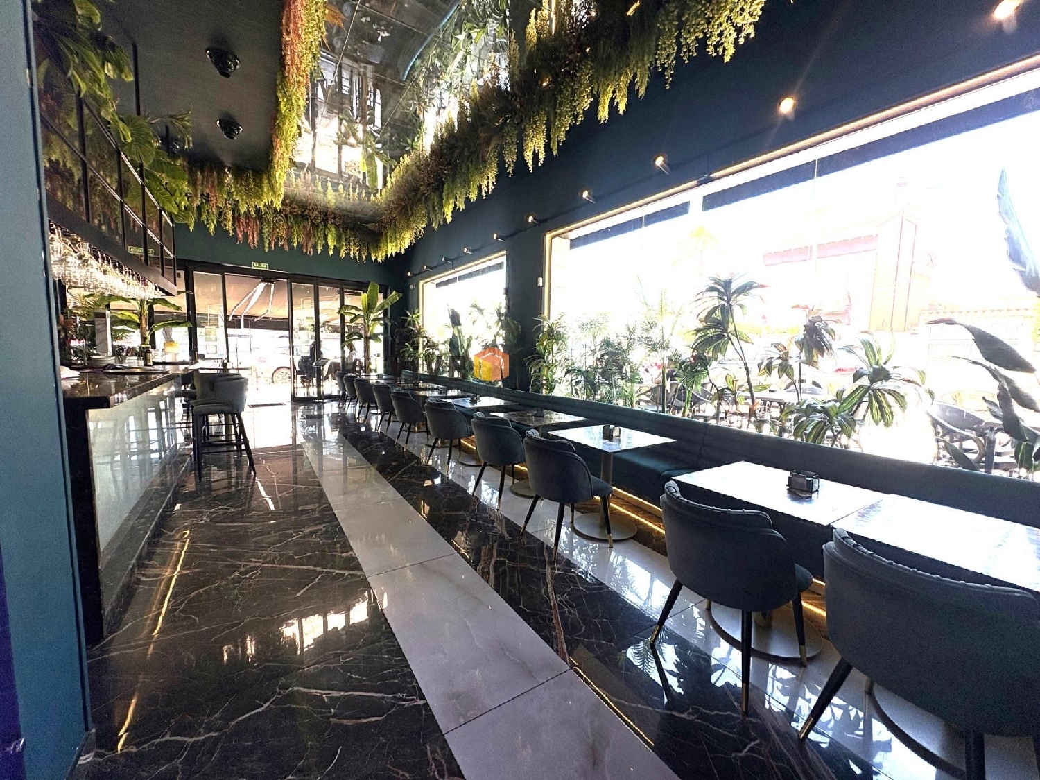  en venta local comercial Mairena Del Aljarafe Metropolitana De Sevilla 2