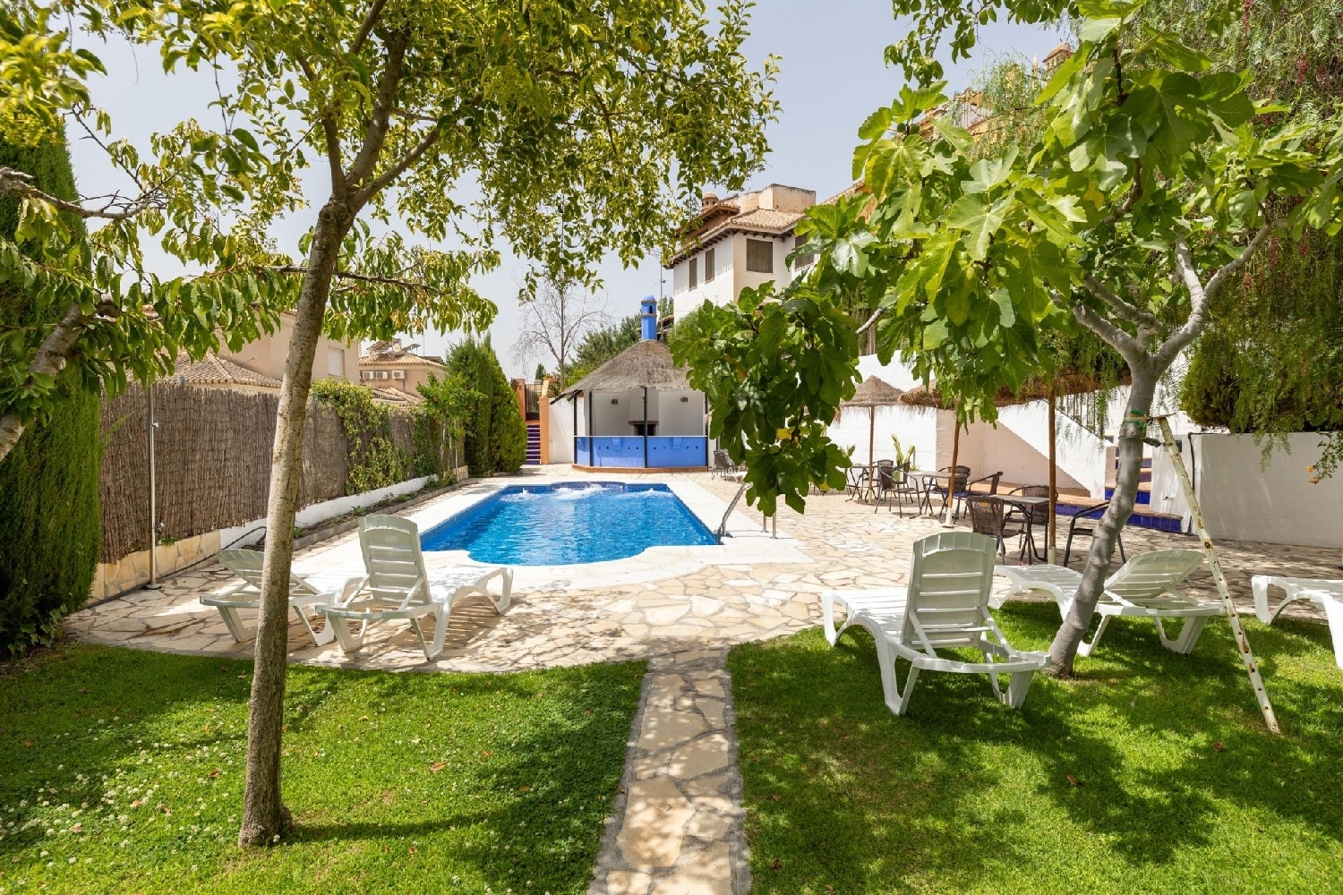  till salu hus Barrio De Granada Alacantí 1