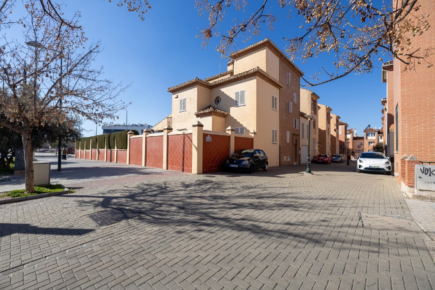  till salu hus Barrio De Granada Alacantí 5