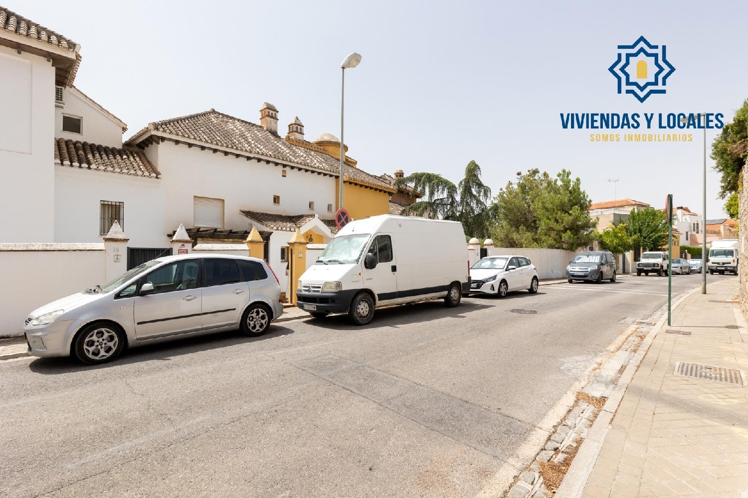 till salu hus Barrio De Granada Alacantí 3