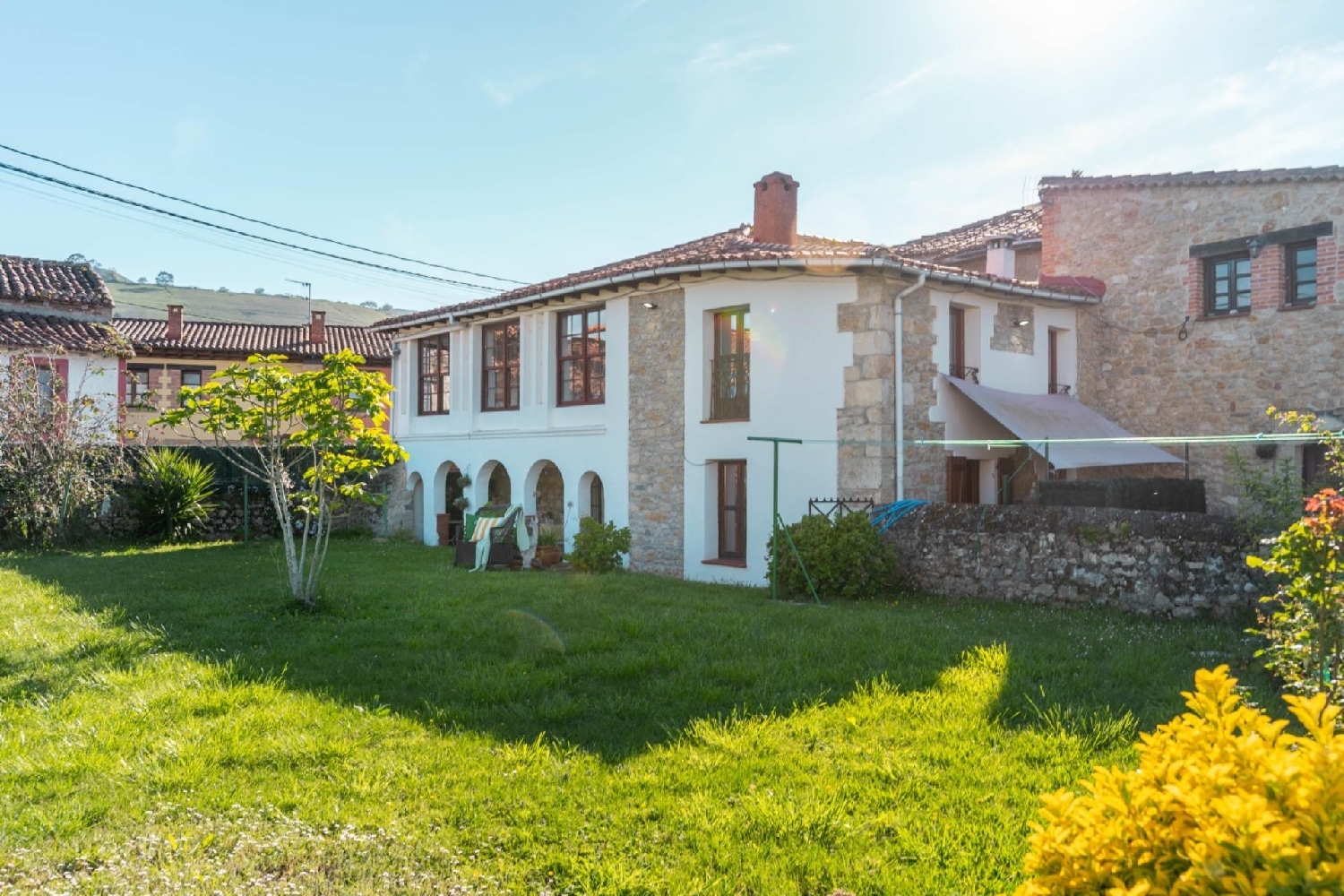  till salu hus Colombres Oriente 6